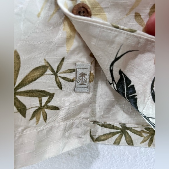 Tommy Bahama silk botanic shirt size:XL - Picture 2 of 15